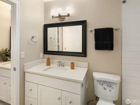 12024 101st Avenue NE E3, Kirkland WA 98034