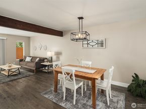 12024 101st Avenue NE E3, Kirkland WA 98034