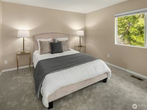 12024 101st Avenue NE E3, Kirkland WA 98034