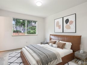 12515 NE 107th Place, Kirkland WA 98033