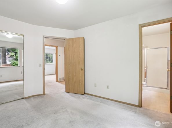 12515 NE 107th Place, Kirkland WA 98033