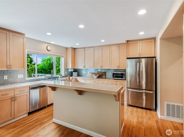 11120 NE 106th Place, Kirkland WA 98033