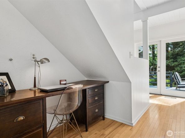 15715 249 Avenue SE, Issaquah WA 98027