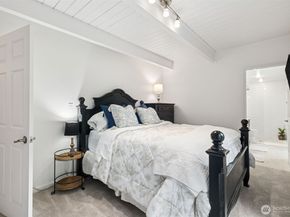 15715 249 Avenue SE, Issaquah WA 98027
