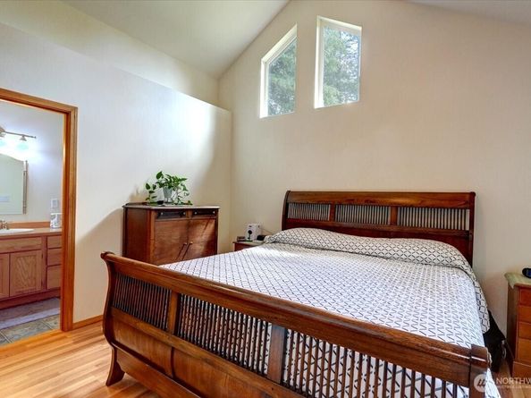 9535 Olalla Valley Road SE, Port Orchard WA 98367