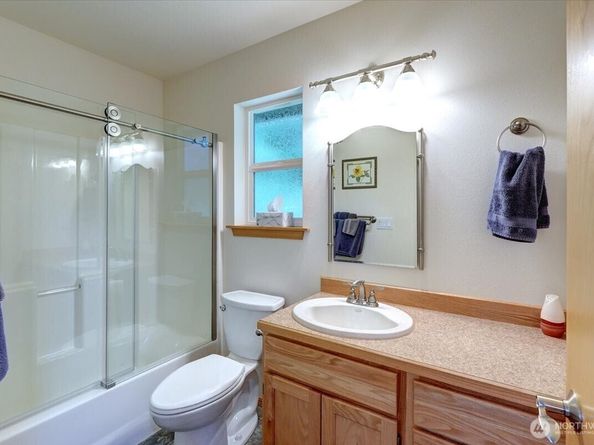 9535 Olalla Valley Road SE, Port Orchard WA 98367
