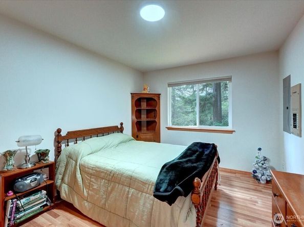 9535 Olalla Valley Road SE, Port Orchard WA 98367