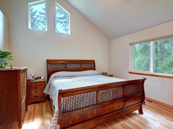9535 Olalla Valley Road SE, Port Orchard WA 98367