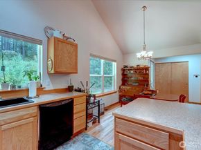9535 Olalla Valley Road SE, Port Orchard WA 98367