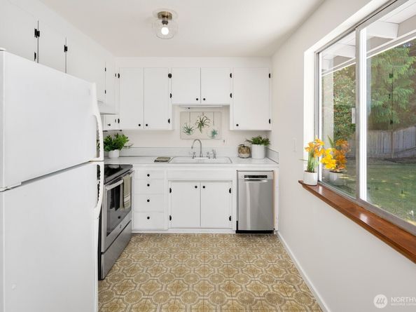 19716 81st Place W, Edmonds WA 98026