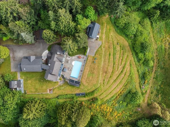 18005 Thorsen Road SW, Vashon WA 98070
