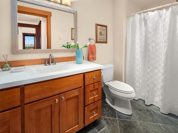 18005 Thorsen Road SW, Vashon WA 98070