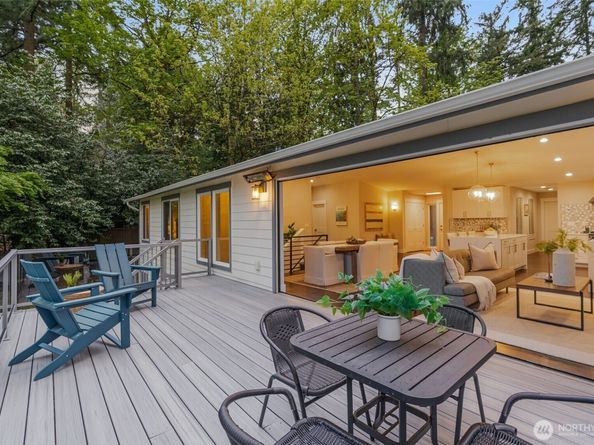 7429 NE 129th Street, Kirkland WA 98034