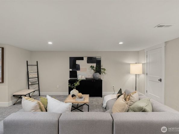 7429 NE 129th Street, Kirkland WA 98034