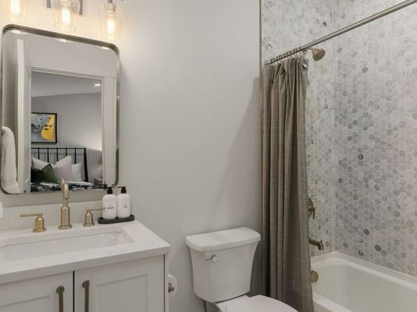 7429 NE 129th Street, Kirkland WA 98034