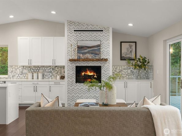 7429 NE 129th Street, Kirkland WA 98034