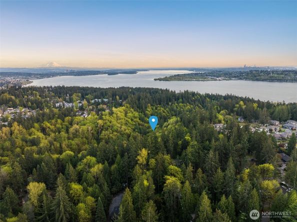 7429 NE 129th Street, Kirkland WA 98034
