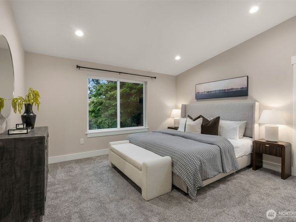 7429 NE 129th Street, Kirkland WA 98034