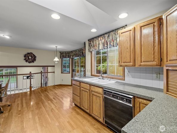 6830 Meadowdale Beach Road, Edmonds WA 98026