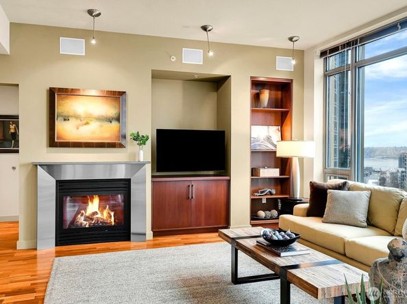 2121 Terry Avenue N1203, Seattle WA 98121