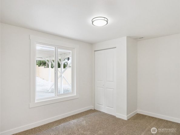 18312 8th Avenue NE, Shoreline WA 98155