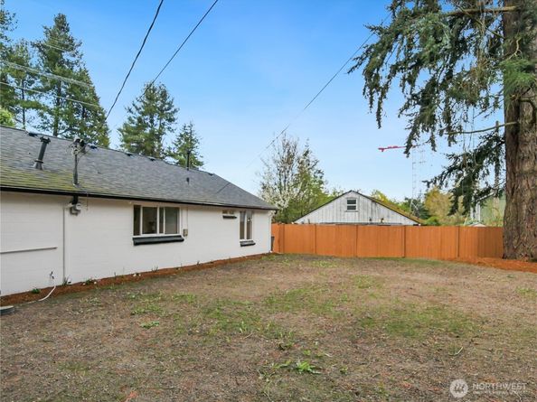 18312 8th Avenue NE, Shoreline WA 98155