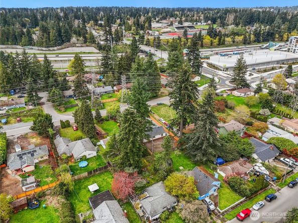 18312 8th Avenue NE, Shoreline WA 98155