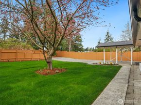 18312 8th Avenue NE, Shoreline WA 98155