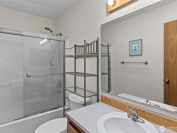 932 Pike Place NE, Auburn WA 98002