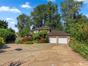 932 Pike Place NE, Auburn WA 98002