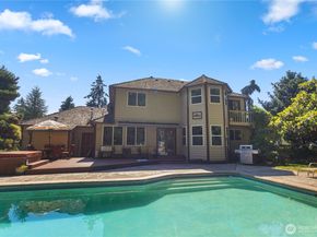 932 Pike Place NE, Auburn WA 98002