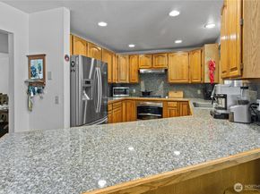 932 Pike Place NE, Auburn WA 98002