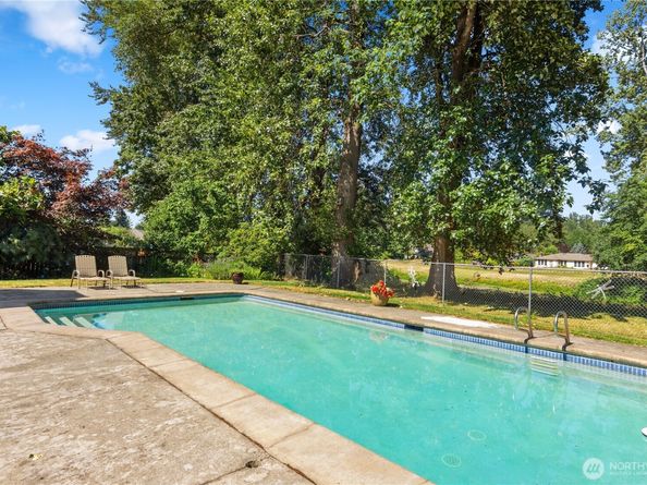 932 Pike Place NE, Auburn WA 98002