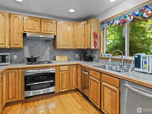 932 Pike Place NE, Auburn WA 98002