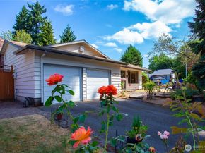 10722 NE 142nd Street, Kirkland WA 98034
