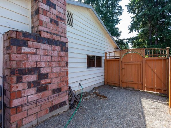 10722 NE 142nd Street, Kirkland WA 98034