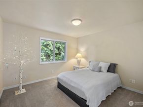 6211 116th Avenue NE, Kirkland WA 98033