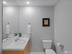 6211 116th Avenue NE, Kirkland WA 98033