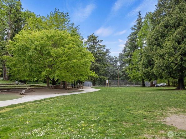 3205 B 37th Place S, Seattle WA 98144