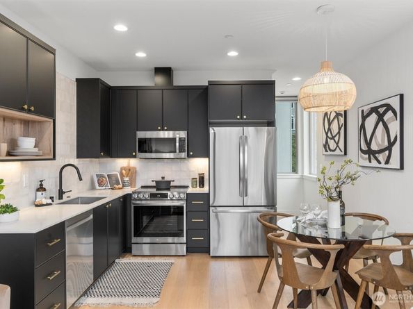 3205 B 37th Place S, Seattle WA 98144