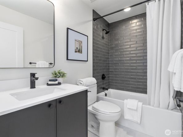 3205 B 37th Place S, Seattle WA 98144