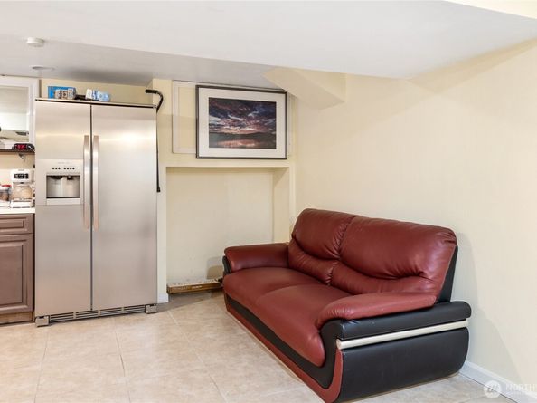 10205 Occidental Avenue S, Seattle WA 98168