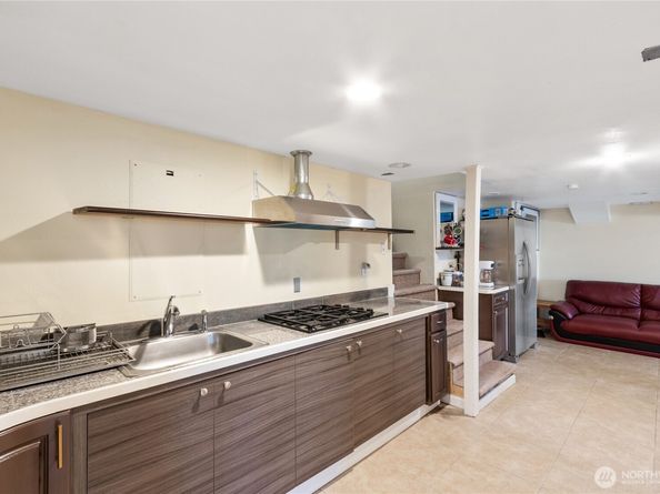 10205 Occidental Avenue S, Seattle WA 98168