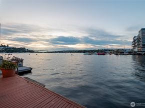 2235 Fairview Avenue E 12, Seattle WA 98102