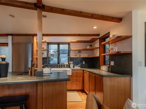 2235 Fairview Avenue E 12, Seattle WA 98102