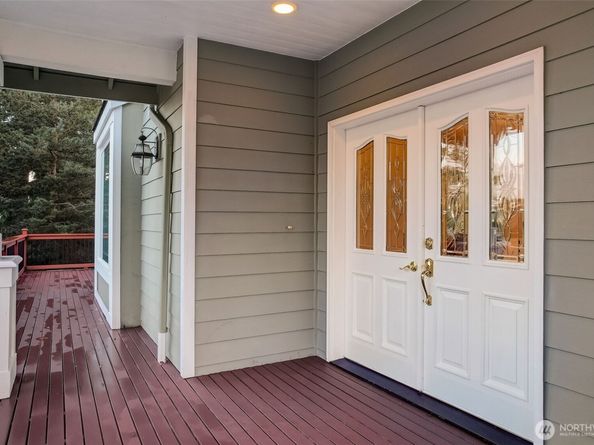 17411 NE 39th Court NE, Redmond WA 98052