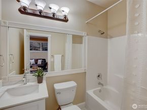 17411 NE 39th Court NE, Redmond WA 98052