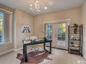 17411 NE 39th Court NE, Redmond WA 98052