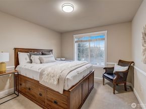 17411 NE 39th Court NE, Redmond WA 98052