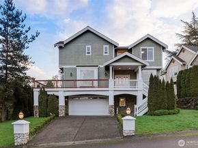 17411 NE 39th Court NE, Redmond WA 98052